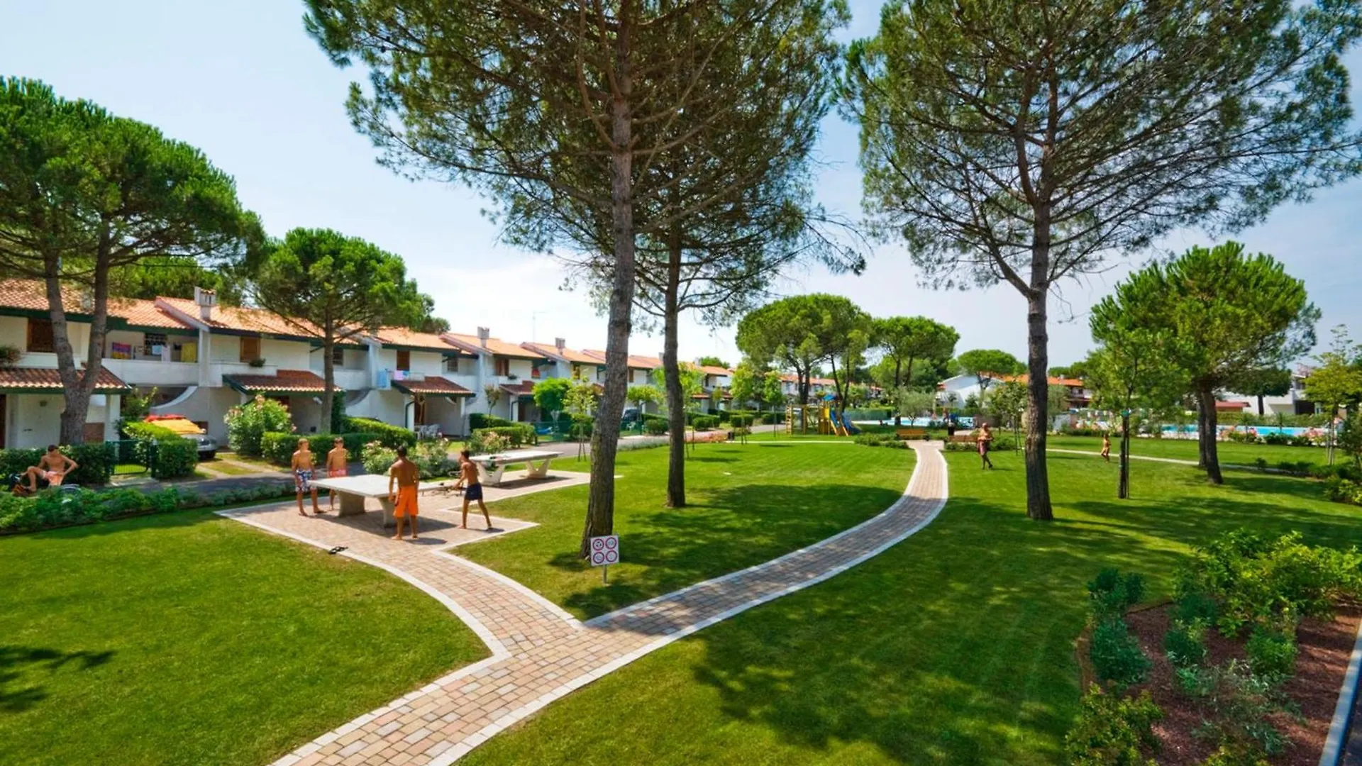 Townhouse With Pool, Garden And Close To Beach Bibione 0*,