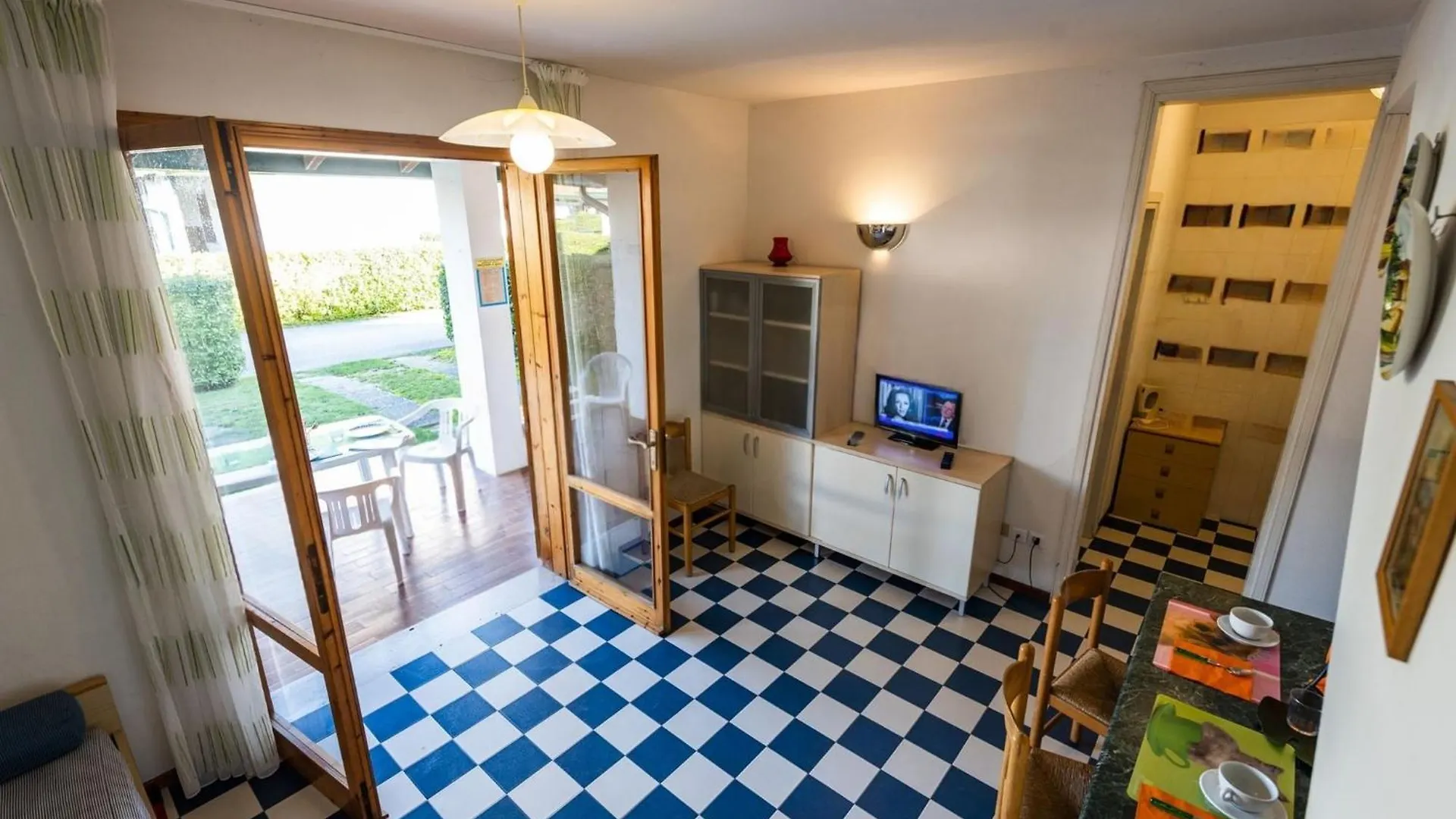 Townhouse With Pool, Garden And Close To Beach Bibione Apartment
